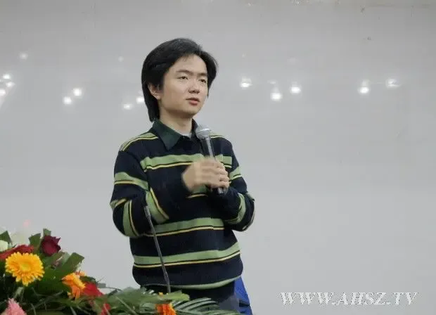 "意邦之夜"天才钢琴家沈文裕讲学宿州学院