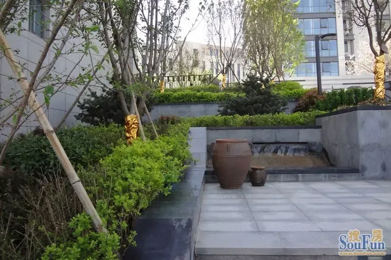 济南首家台地园林观山公寓 杰正山山山3000元/平奢