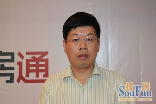 青岛鹏利南华商业发展有限公司副总经理苏超