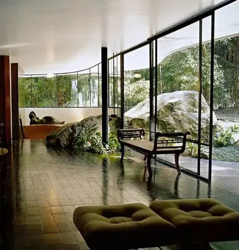 实拍建筑大师尼迈耶的住宅 感受曲线感乌托邦