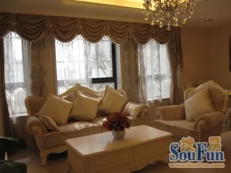 【房天下在现场】万振城市广场样板房开放暨家私拍卖活动圆满举行