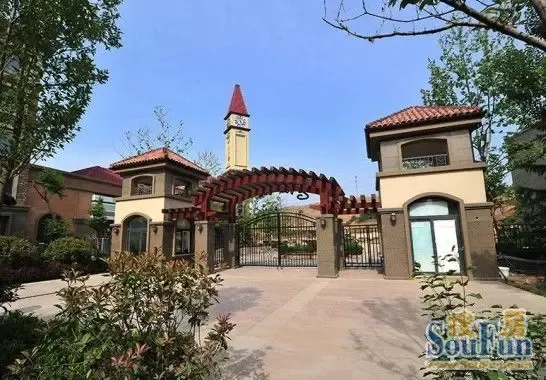 海信依云小镇独有风格精致体验即将完美交付