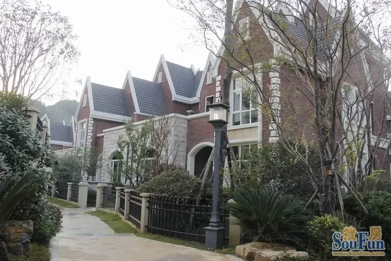 映日荷花别样红 笨笨再访信华映日荷花揭秘实时工程进度-北京新房网