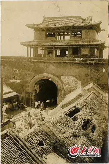 如今,东顺城街构成了东湖景区的东侧湖畔,后高祥后街附近修起了鹊华桥