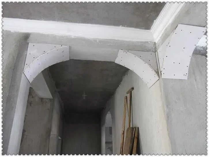 另买了一块木工板,四块石膏板和一些木方料,不到200元吧,这是我们家的