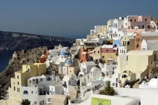 希腊房产转移税从11%降至3% 吸引移民