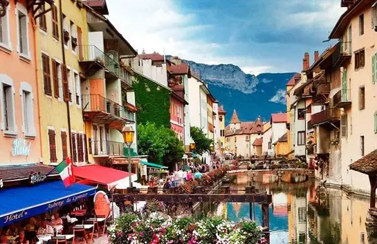 隐居盘点10大最美小镇