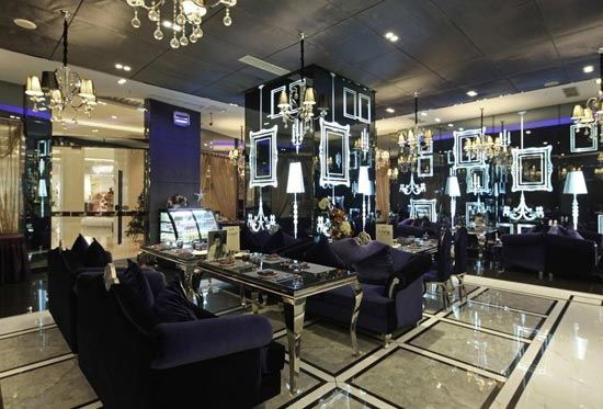 400P新古典风格大型商铺设计 淡紫色梦幻浪漫餐厅