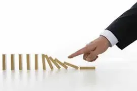 "土地财政"与"土地银行"是金融风险导火索