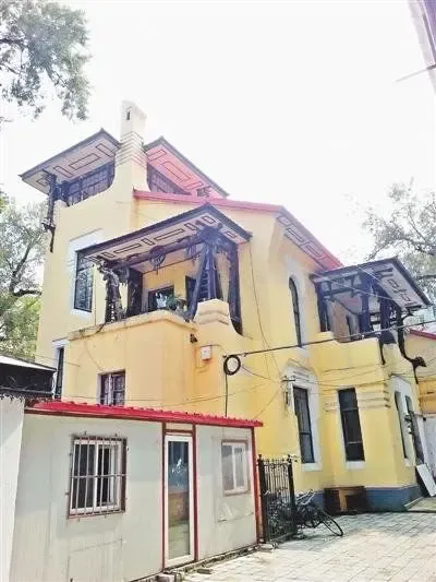 黑龙江一类保护级建筑 竟被私自改造装修