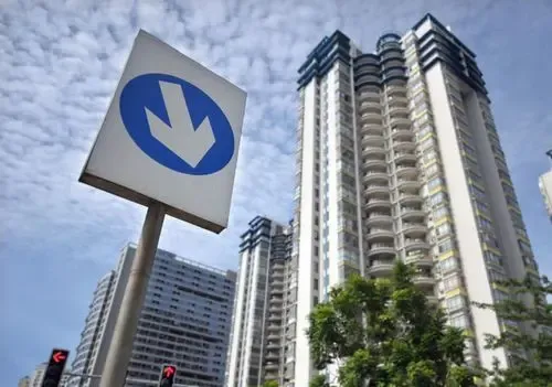 任志强称地产市场还会涨 潘石屹亦有信心