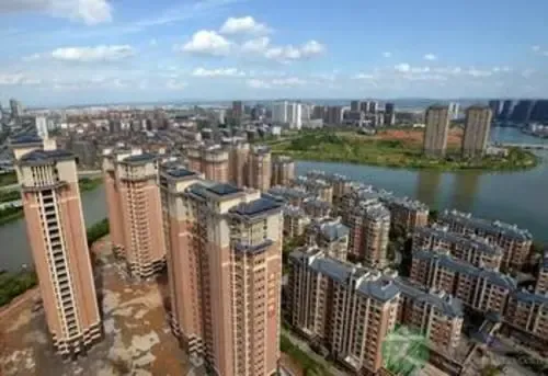 全国楼市去库存需2年 建议资源向青年倾斜