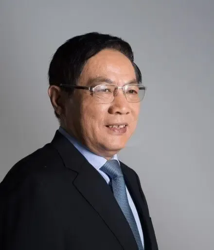 傲娇退休之际抛观点：北京就是高房价先锋