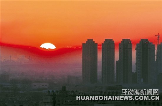 凤凰城在清晨的缕阳光中醒来
