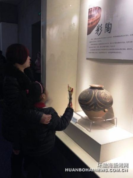 唐山：博物馆正在展出100余件馆藏陶瓷精品 