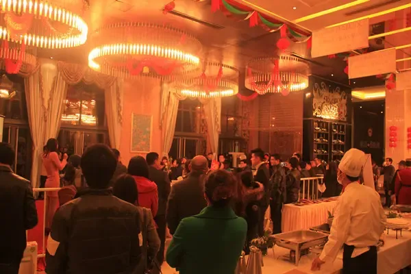 世茂香槟湖:伏地亲临 百万精装0元起拍圆满成功-常州新房网-房天下