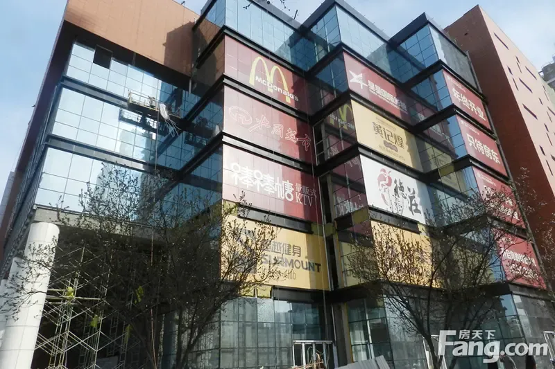 荣盛阿尔卡迪亚城市广场工程进度红馆商务广场位于石家庄天山大街与