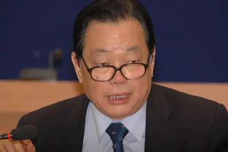 中国社科院城市发展与环境研究中心研究员牛凤瑞