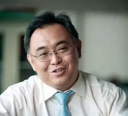 阳光100集团常委副总裁 范小冲