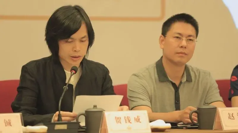 随后协会会长郑振华表示:"金美奖"作为协会2015年的工作重心,肩负促进