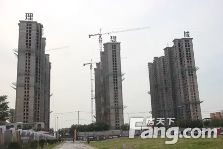 恒丰理想城超大楼间距