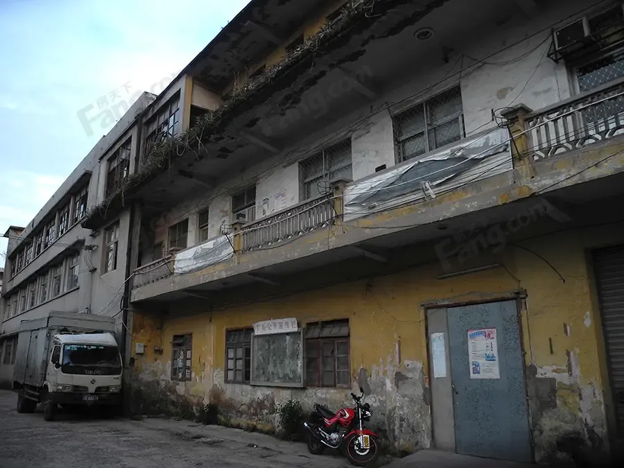 潮汕路东侧旧厂房三旧改造项目未有动工迹象