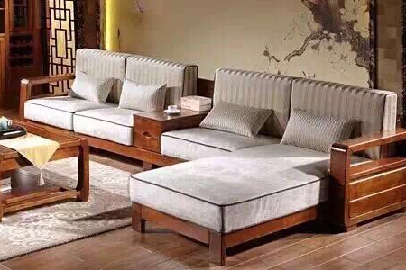 实木沙发价格多少合适？实木沙发的优缺点都包括哪些？