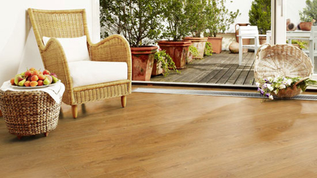 木地板式的瓷砖|柏木木地板的优缺点（木地板与瓷砖的优缺点）