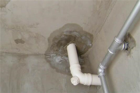卫生间漏水怎样处理？卫生间漏水的原因是什么？