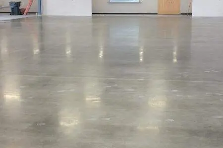 水泥地板漆施工价格？水泥地板漆施工方法是什么？