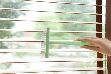 怎样清洗沙窗？纱窗安装方法是什么？