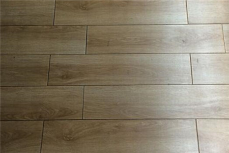 什么是仿实木地板？仿实木地板的优缺点是什么？