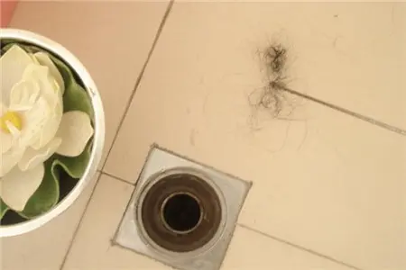 下水道被头发堵住怎么办？下水道堵住怎么解决？