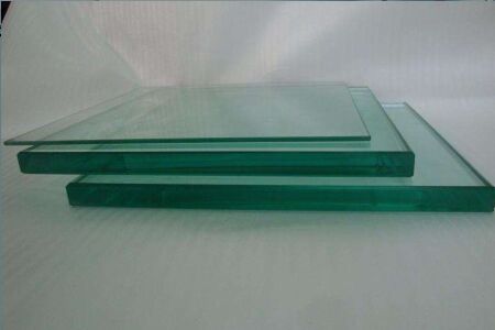 钢化玻璃需要贴膜吗？钢化玻璃如何鉴别出来好坏？