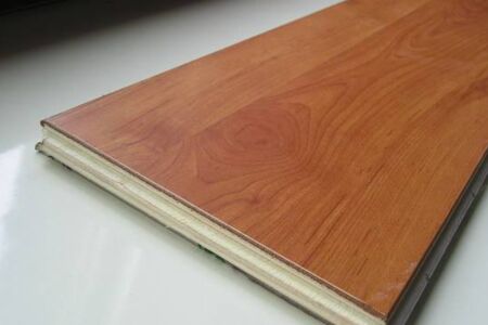 实木复合地板多少钱一平方？安装实木复合地板的注意事项是什么？