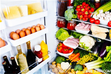 三星冰箱和海尔冰箱哪个好？如何使用冰箱省电？