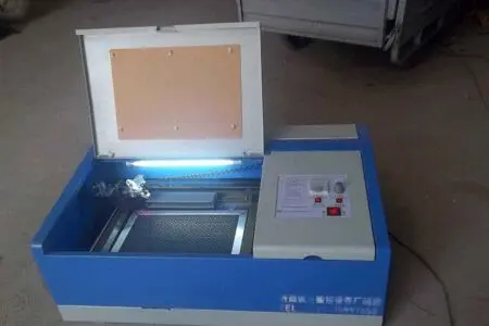 小型激光切割机报价？小型激光切割机怎么清洗？