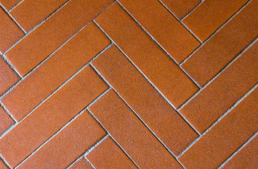 地板砖哪个品牌好？怎么区分地板砖好坏？