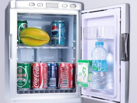小型冰箱怎么选 小型冰箱有哪些分类