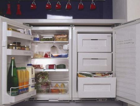 买冰箱怎么选择 冰箱有异味怎么办