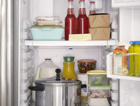 买冰箱怎么选择 冰箱有异味怎么办