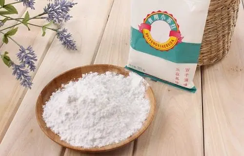 厨房灶台总是油腻腻怎么办？30年老保姆支一招，灶台焕然一新！