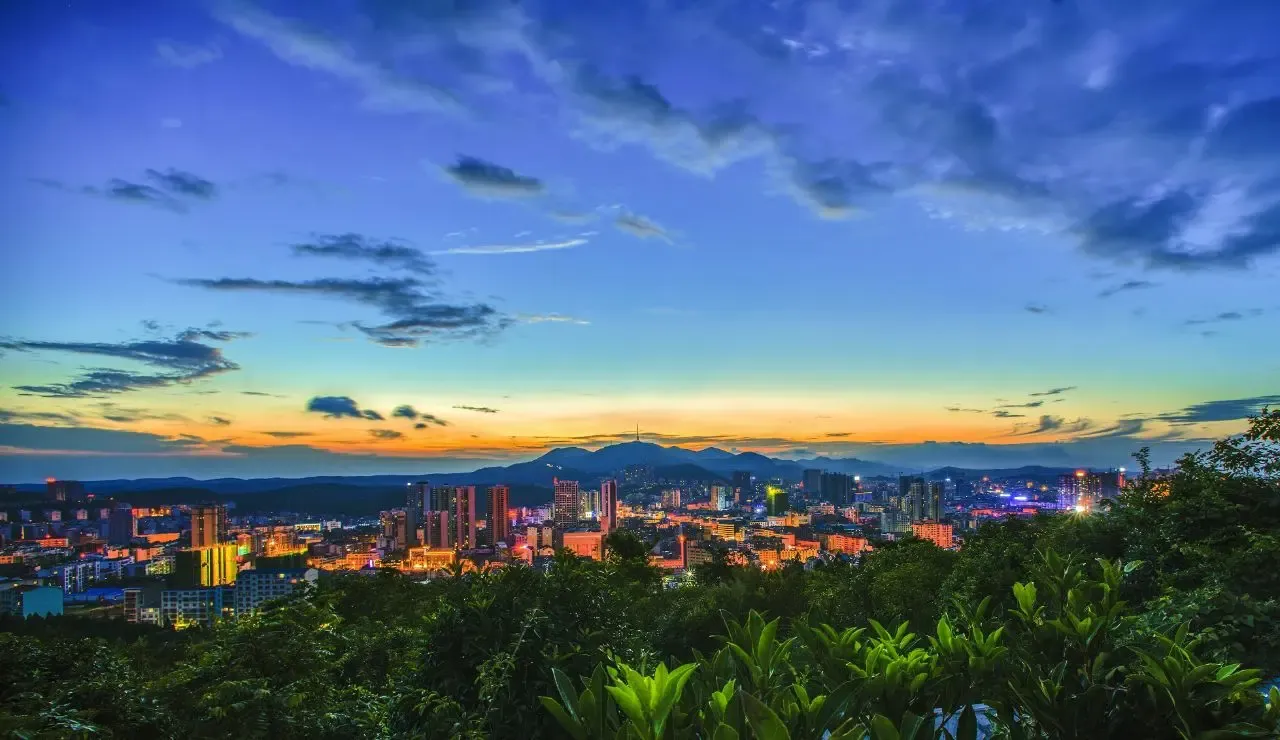 恒大帝景-荆门房天下