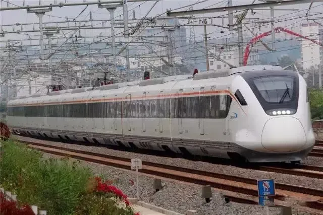 京津冀1小时交通圈正在形成6100亿投24条高铁