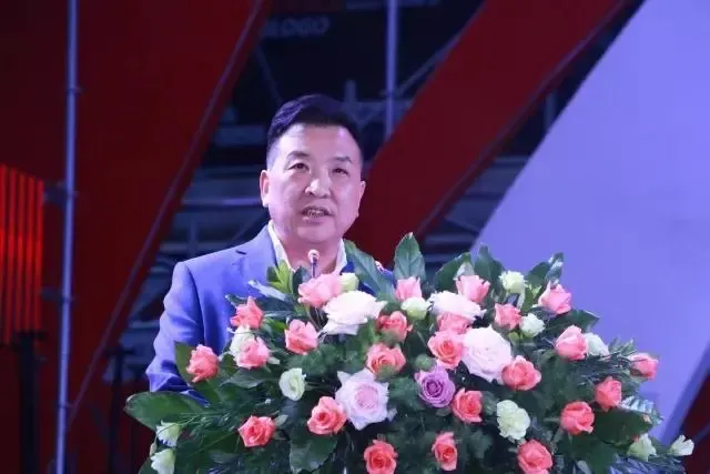 陕西省建材商会会长王天春致欢迎辞