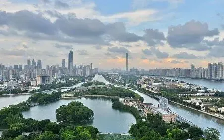 珠江鹅潭湾一座广州老城多少风华却有那不变的代表