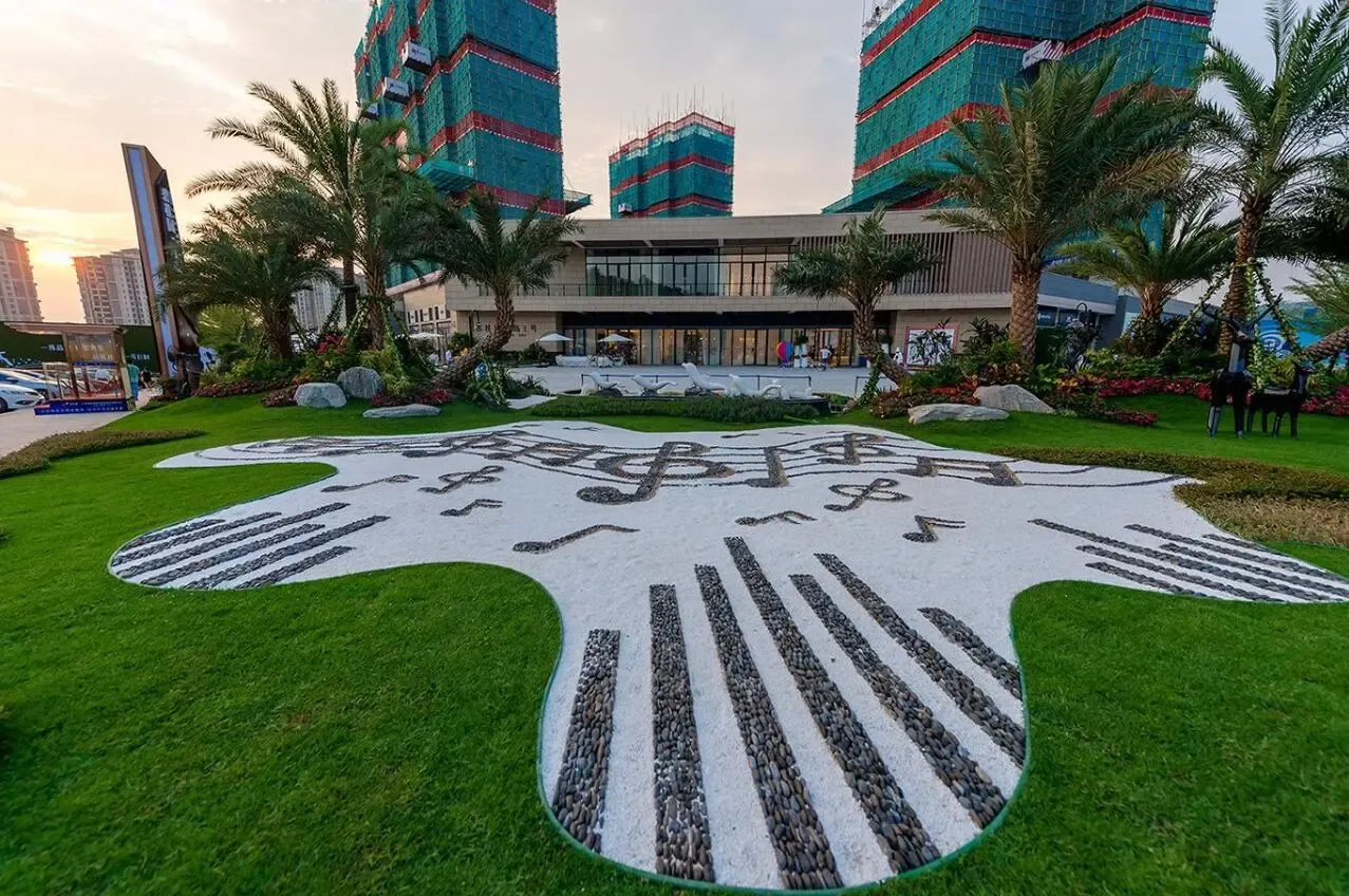 数据显示,清远长隆总占地近9万亩,规模相当于9个番禺长隆,接近两个