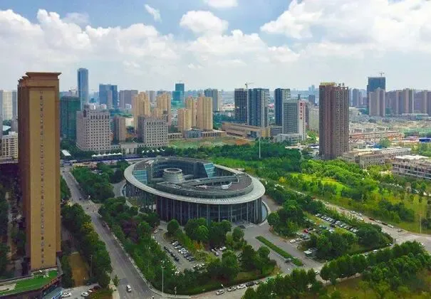 经开区 难问题得到缓解 今年7所幼儿园开园