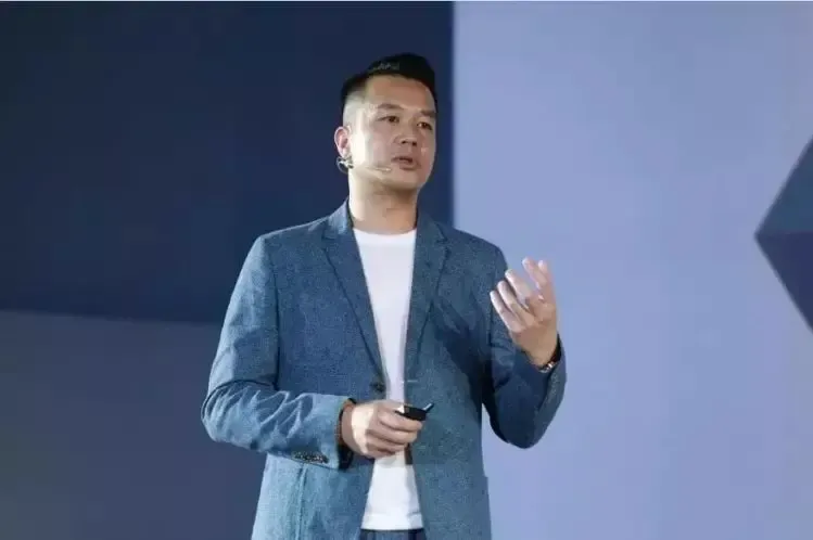 香港优秀设计师,rwd公司创始人黄志达