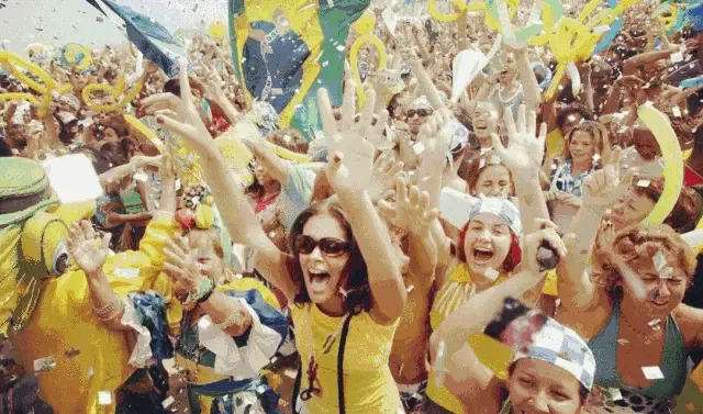 激情,喝彩,热血 注定是这个夏天 的主题 这个周六(6月23日)下午 带上